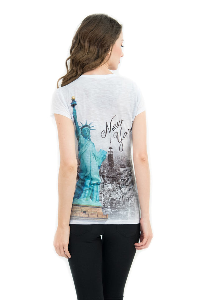 Sweet Gisele  Statue of Liberty NYC V-Neck T-Shirt